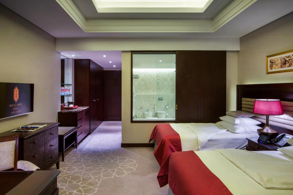 Bab Al Qasr Hotel
