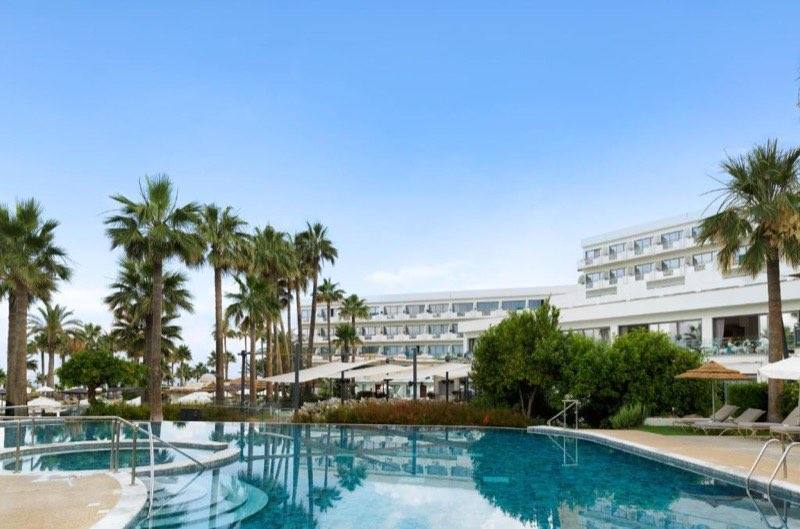 St George Beach Hotel & Spa Resort