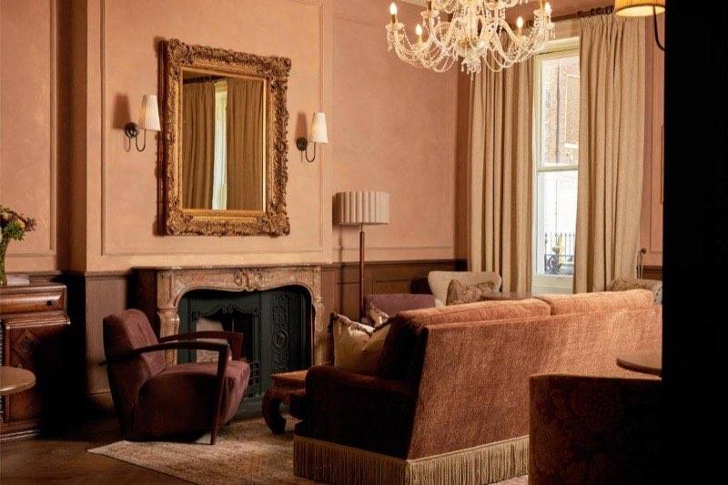 The Leonard Hotel